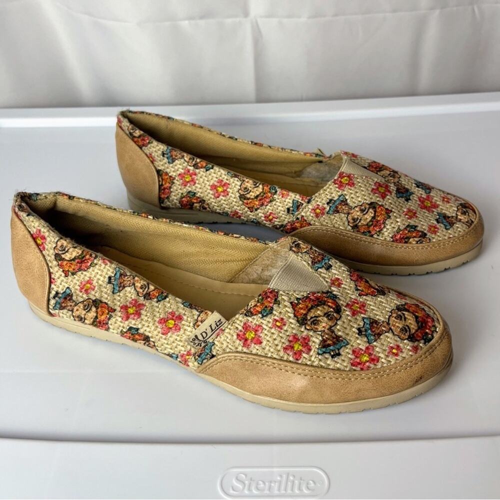Frida Kahlo Canvas Flats Size 9.5 Art to Wear Slip-On Art Teacher Shoes Iconic